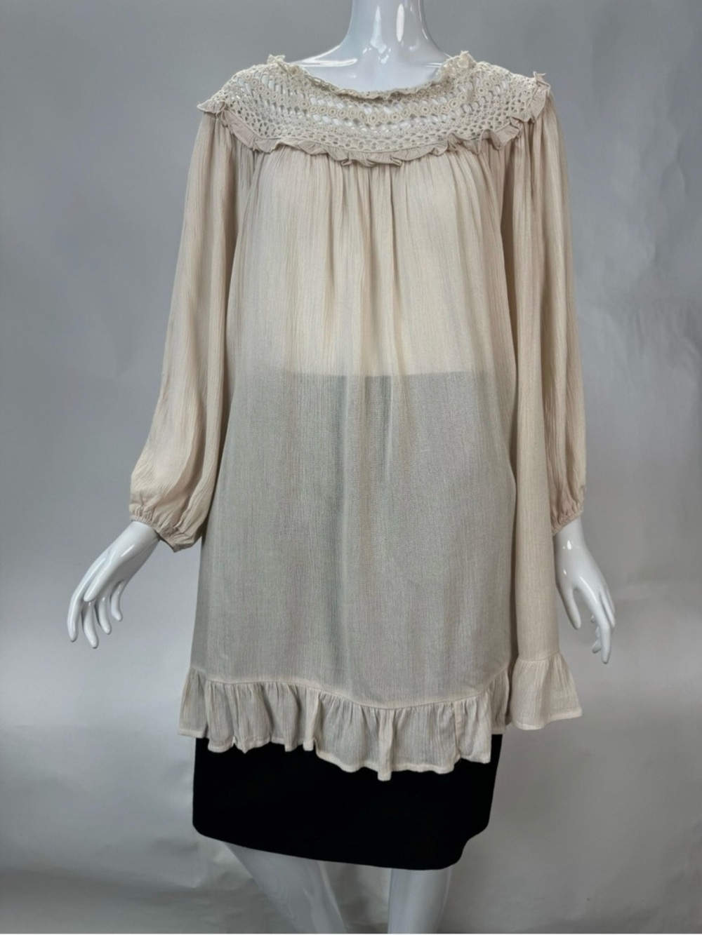 NWT Indigo Soul Rayon & Cotton Tunic with Crochet Yoke & Ruffle Hem Size S